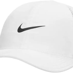 Nike Dri-FIT Club Unstructured Featherlight Cap White Size M/L FB5682-100